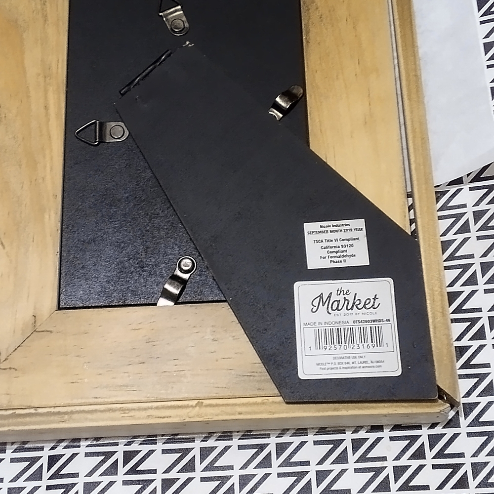 Striped Multicolor Photo Frame - Picture 15 of 17
